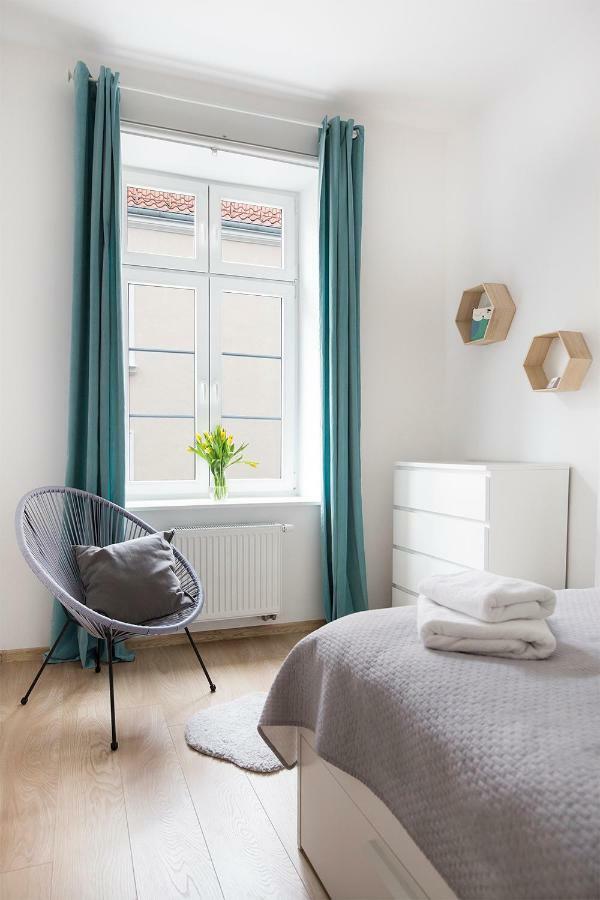 Apartament Mietowy | Chill And The City Apartments Гданск Екстериор снимка